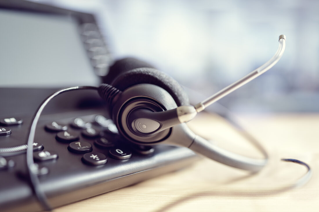 Auriculares y teléfono